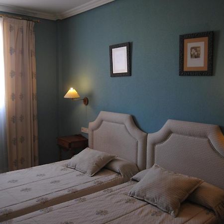 Cristina-Enea Hotel Valdeganga Værelse billede