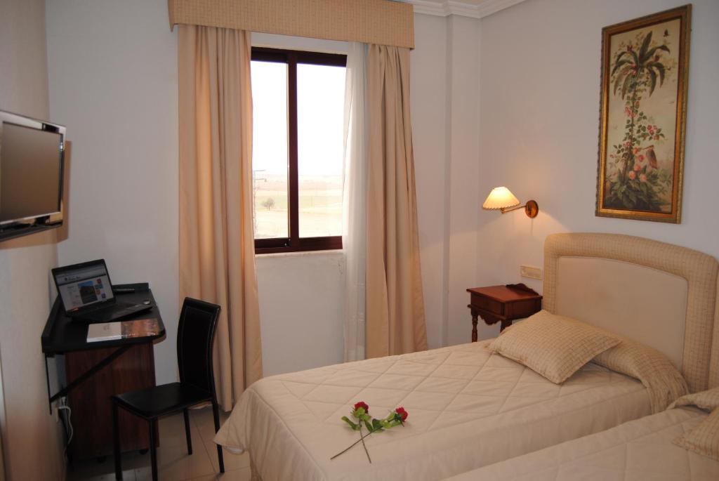 Cristina-Enea Hotel Valdeganga Værelse billede
