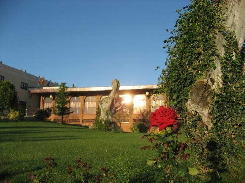 Cristina-Enea Hotel Valdeganga Eksteriør billede